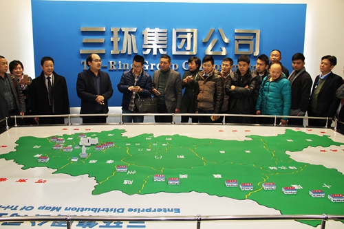 参观三环集团01_副本.jpg
